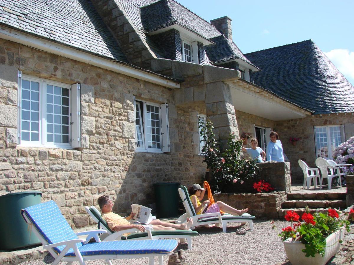 Les Ajoncs Bed & Breakfast Plougrescant Eksteriør bilde