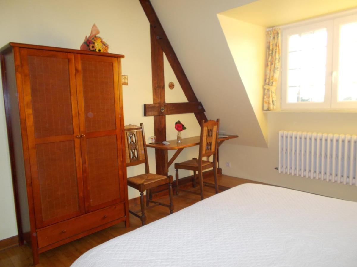Les Ajoncs Bed & Breakfast Plougrescant Eksteriør bilde