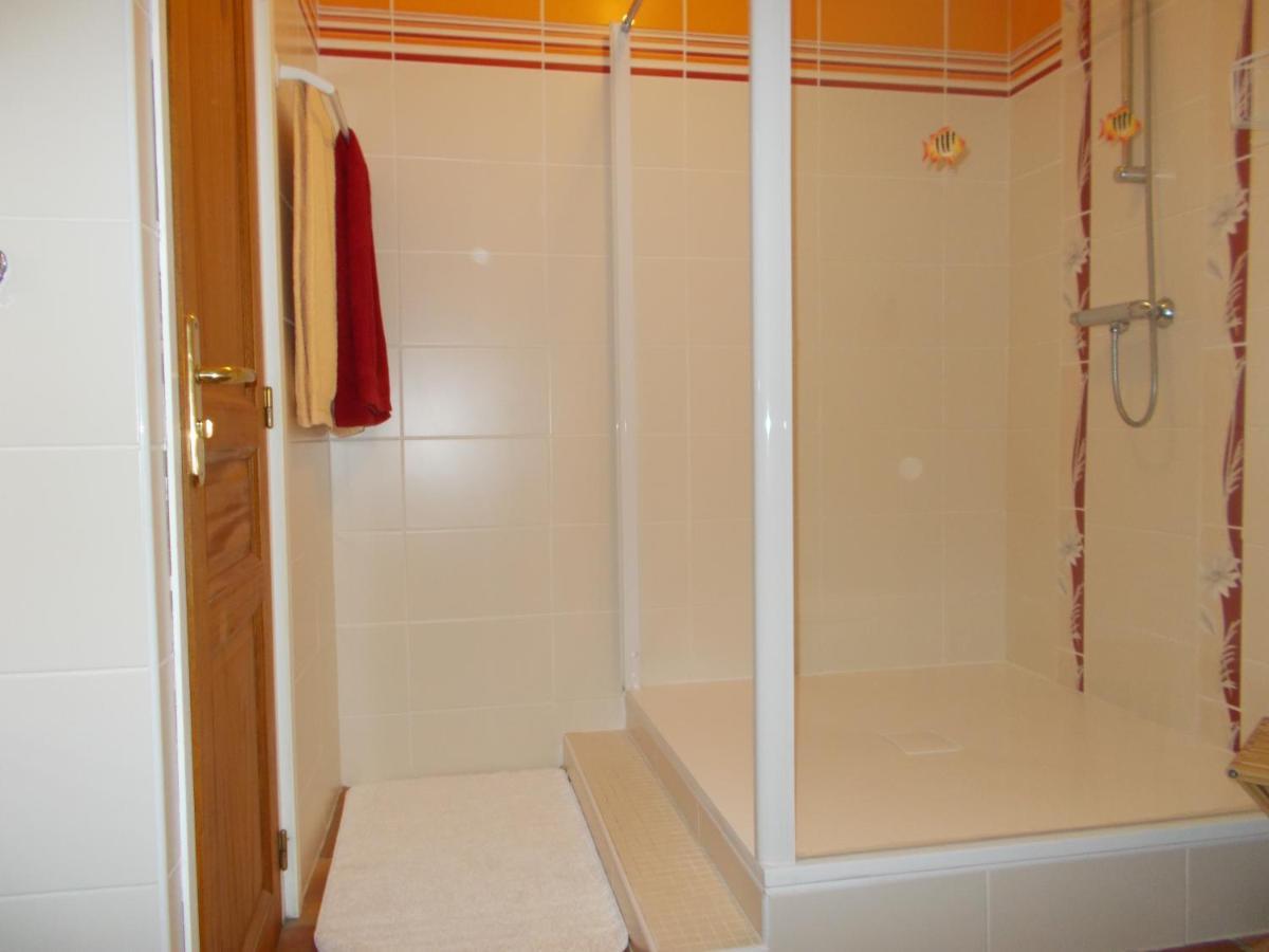 Les Ajoncs Bed & Breakfast Plougrescant Eksteriør bilde
